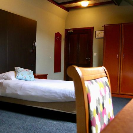 Hotel Restaurant De Roosterhoeve Roosteren Ngoại thất bức ảnh