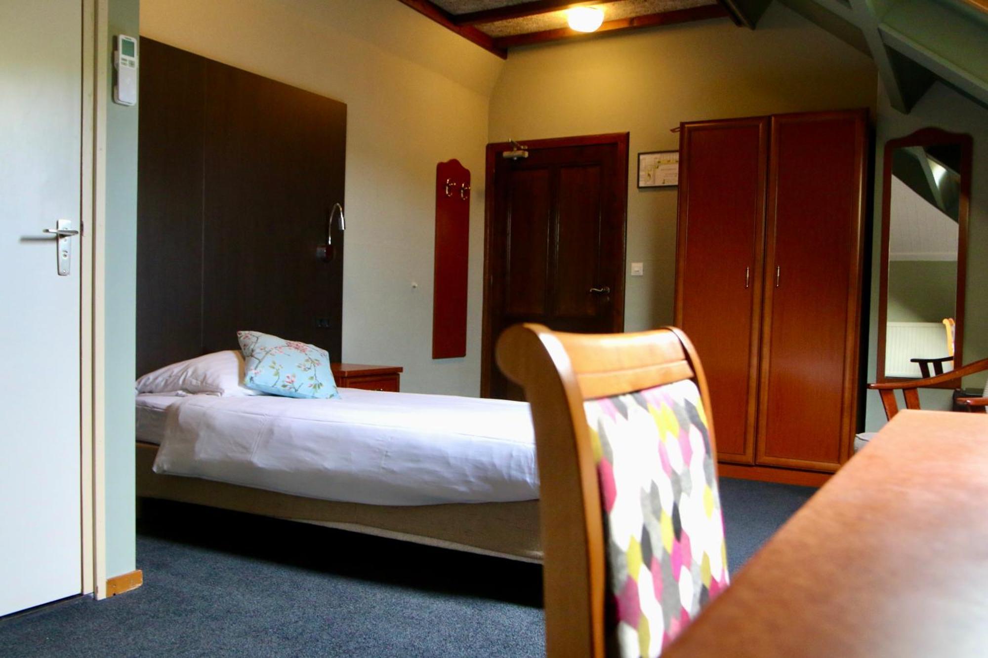 Hotel Restaurant De Roosterhoeve Roosteren Ngoại thất bức ảnh